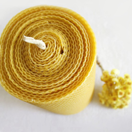 Natural Beeswax Candle - Large Candle (10cm x 15cm)