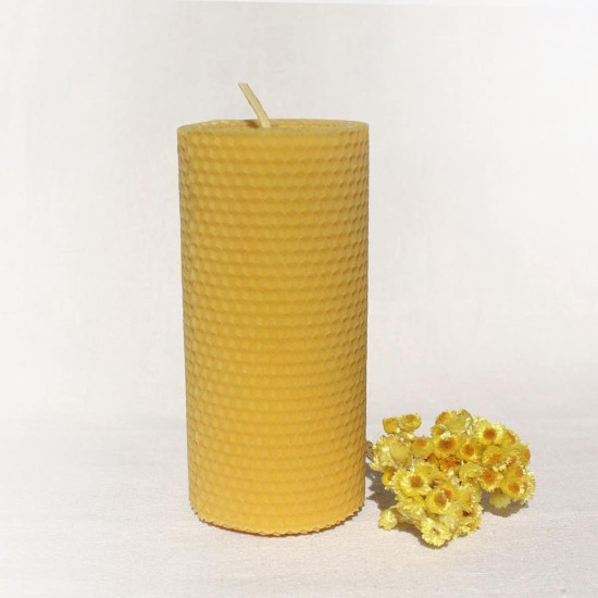 Natural Beeswax Candle - Medium Candle (8cm x 15cm)